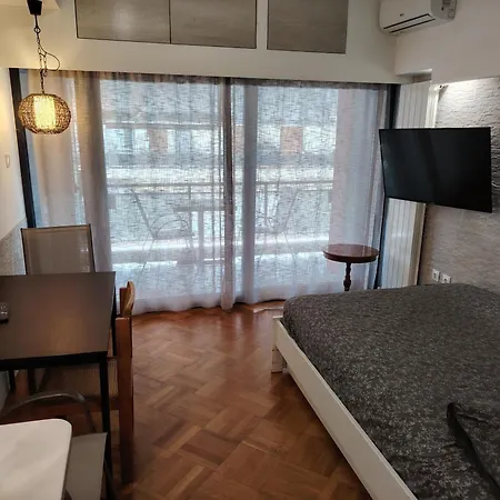 דירה - Sleeps 8 - Balcony - Parking