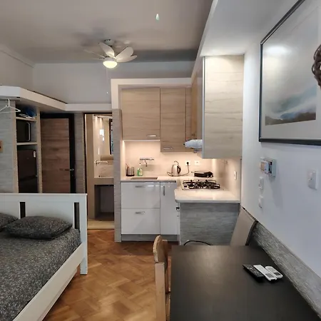 Apartamento - Sleeps 8 - Balcony - Parking Tessalónica
